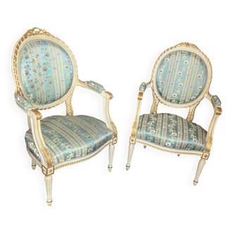 Paire de fauteuils style Louis XVI