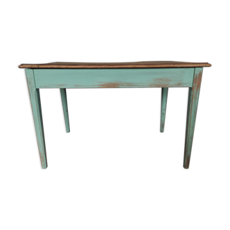 Farm table