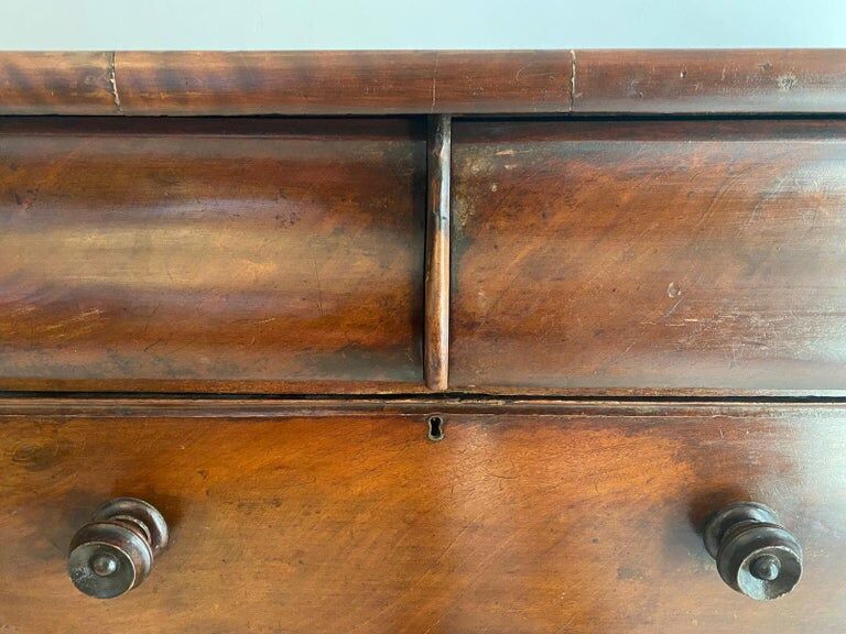 Commode anglaise, style victorien, xixème