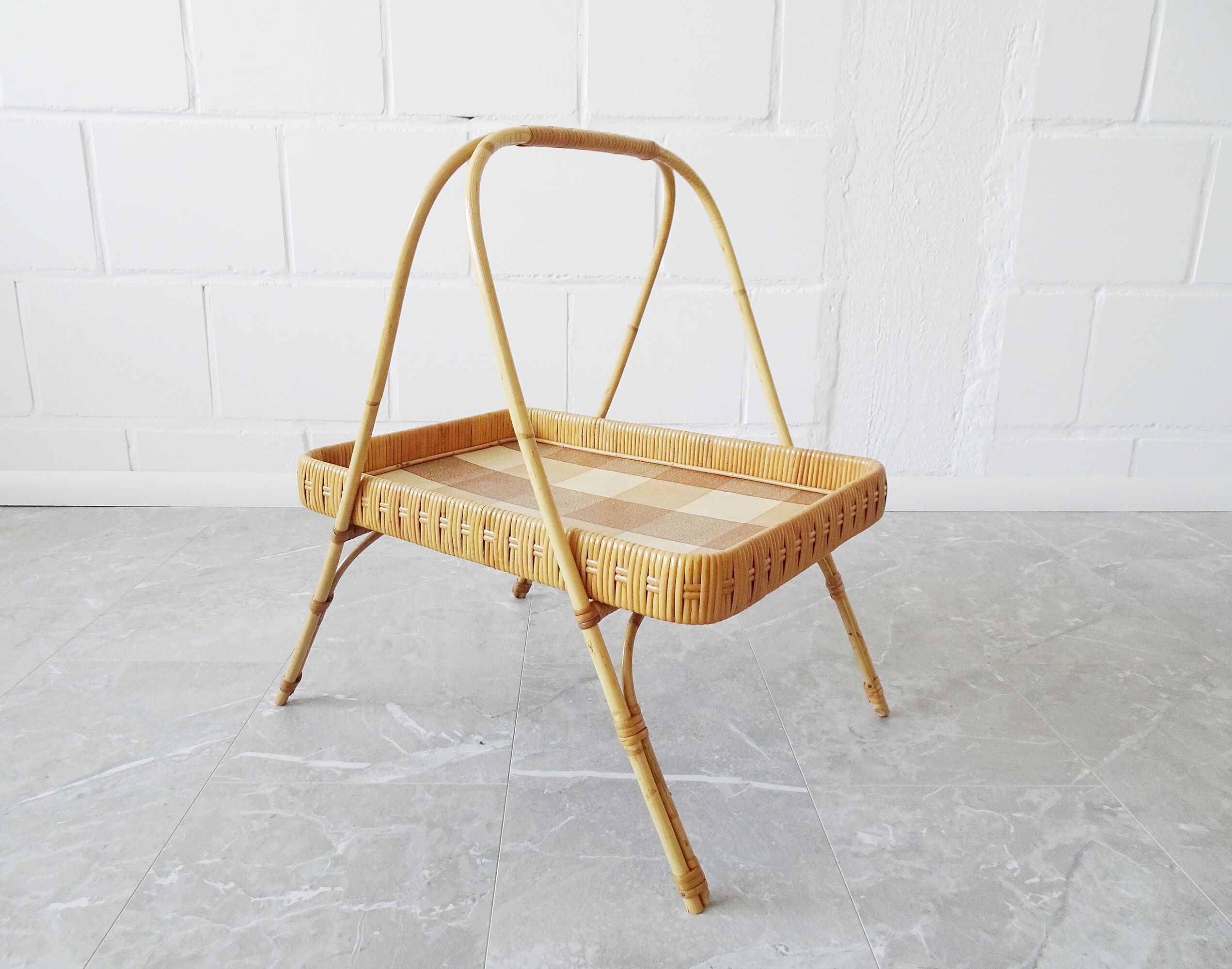 Plateau en bambou et rotin