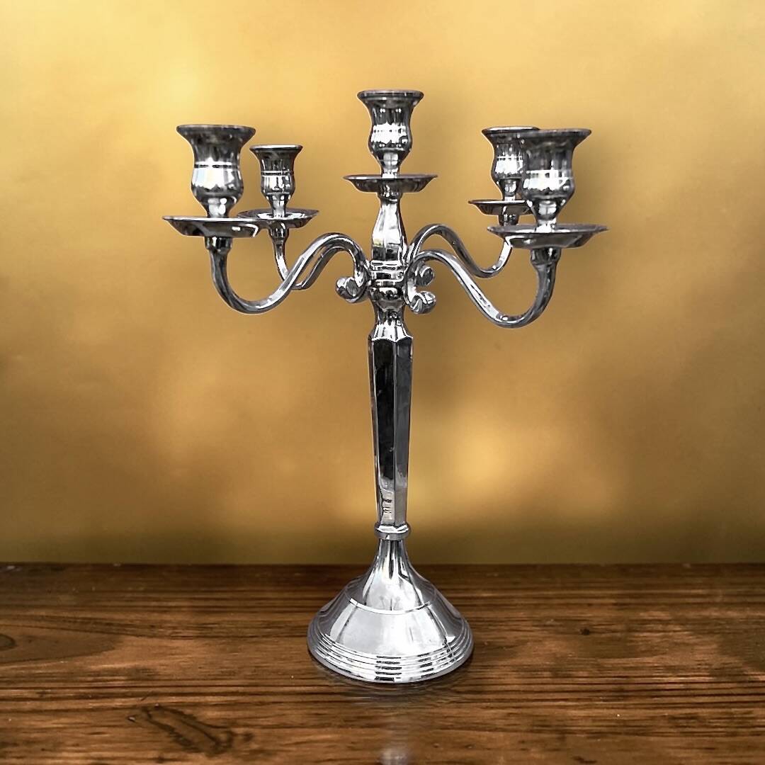 Vintage five-branch chandelier in chrome metal.