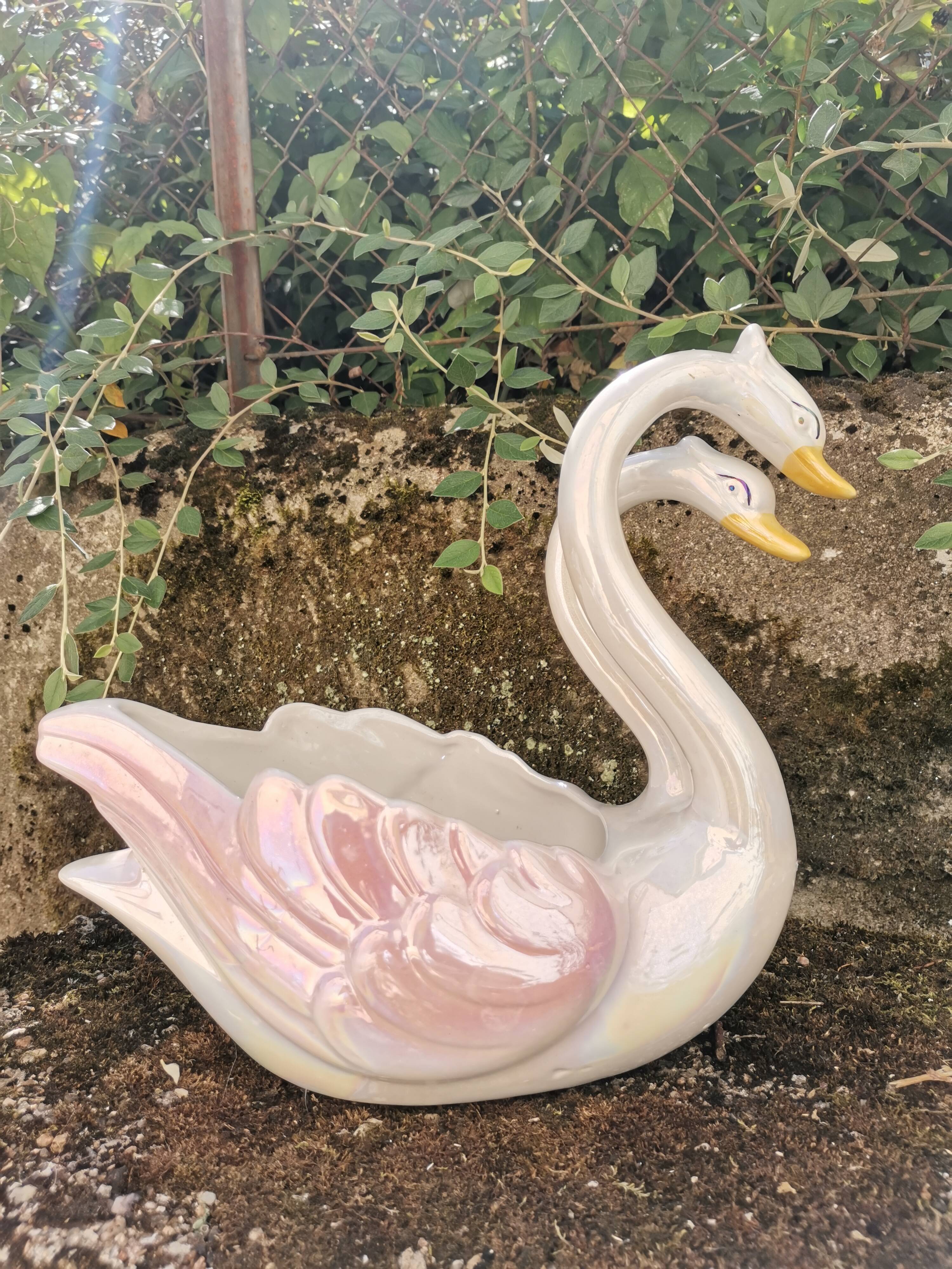 Couple swan pot cover