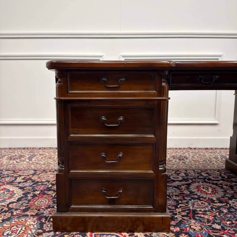 Ensemble de bureau anglais classique avec chaises de bureau