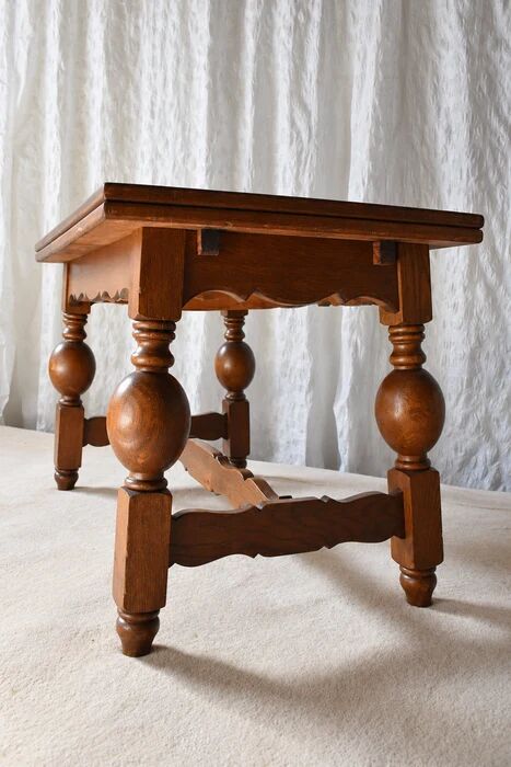 Scandinavian oak draw-leaf refectory-style coffee table, circa 1960s
