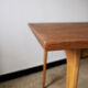 Table à manger en bois vintage