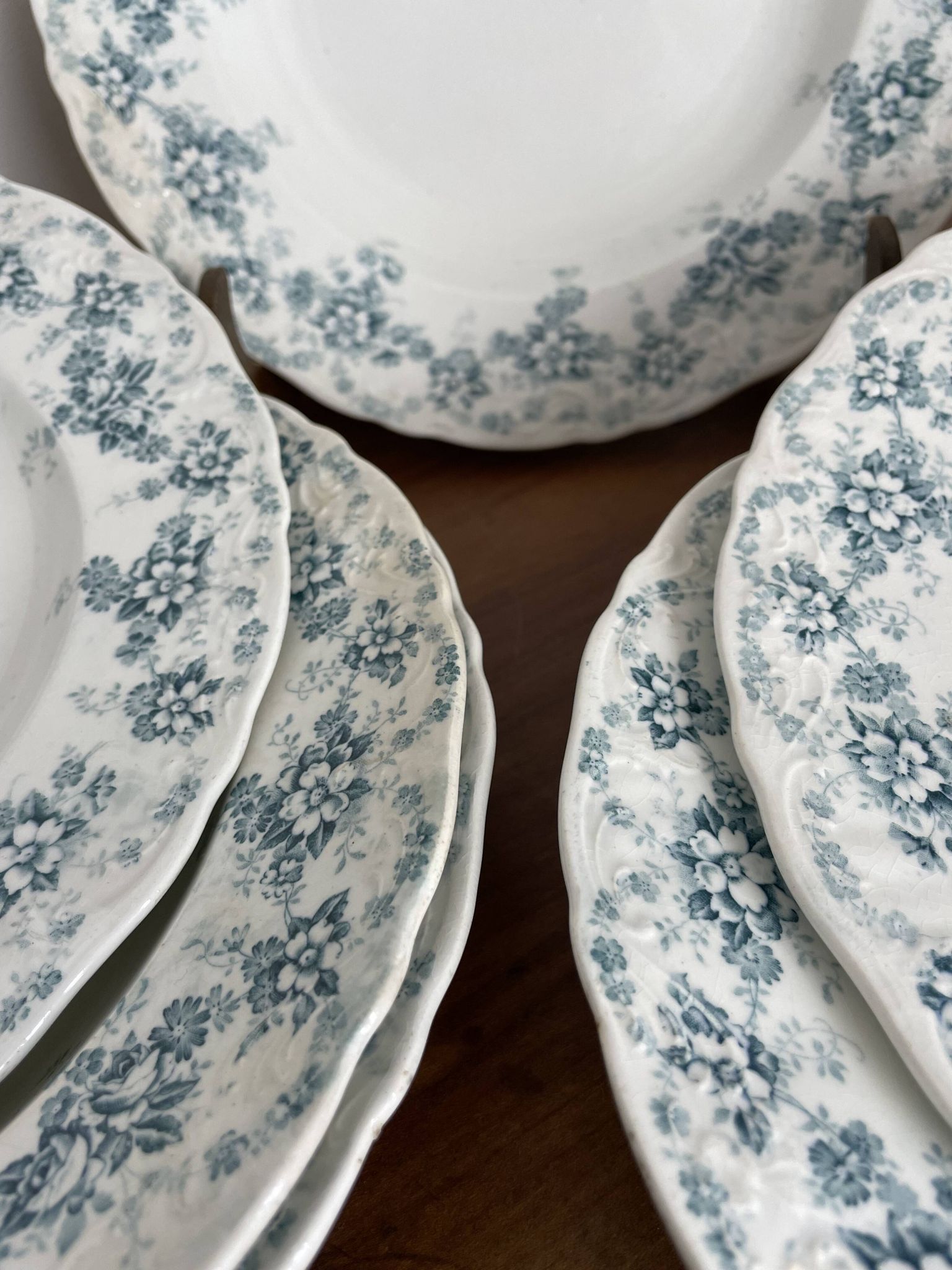 Ensemble de 6 assiettes creuses en faïence de Maastricht modèle Clara