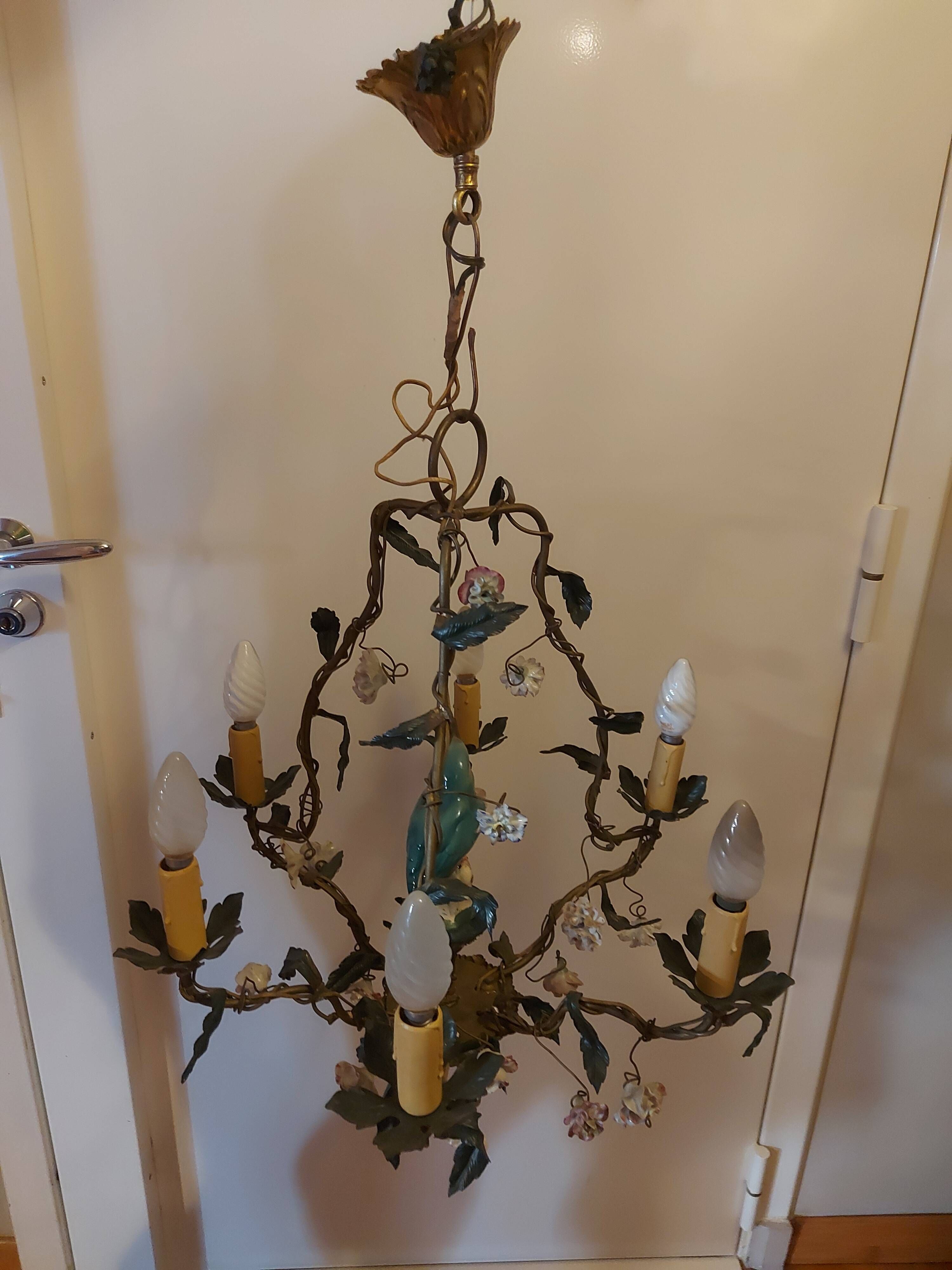 Chandelier cage décor birds and flowers in Meissen porcelain