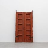 Grandes portes de monastère du XVIIe siècle en chêne laqué terre cuite, Portugal