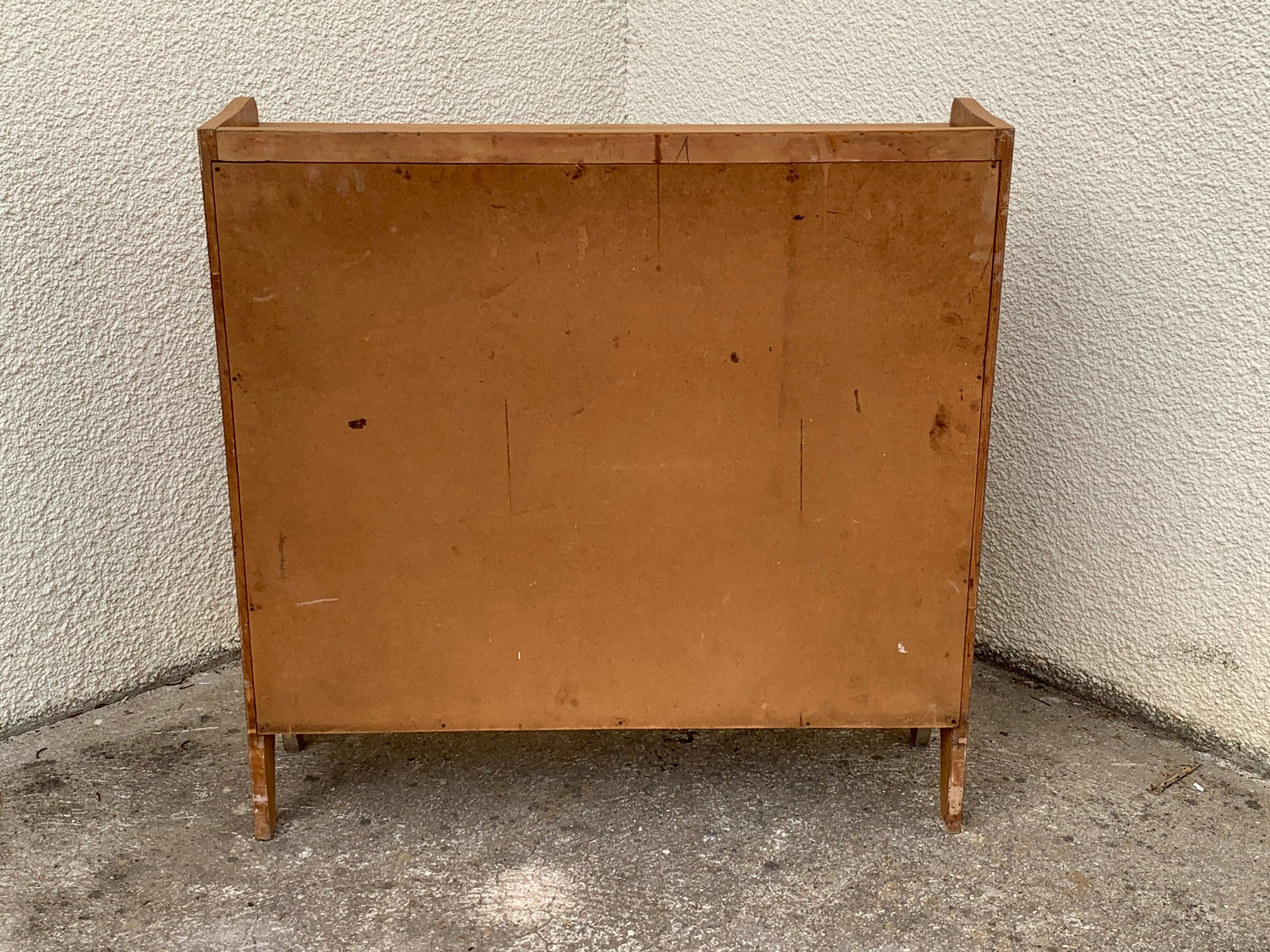 Vintage bookcase feet aileron 1950