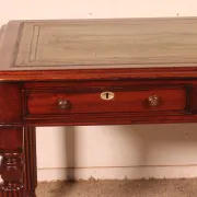 flat desk with two drawers from the early 19th century in mahogany - England circa 1
