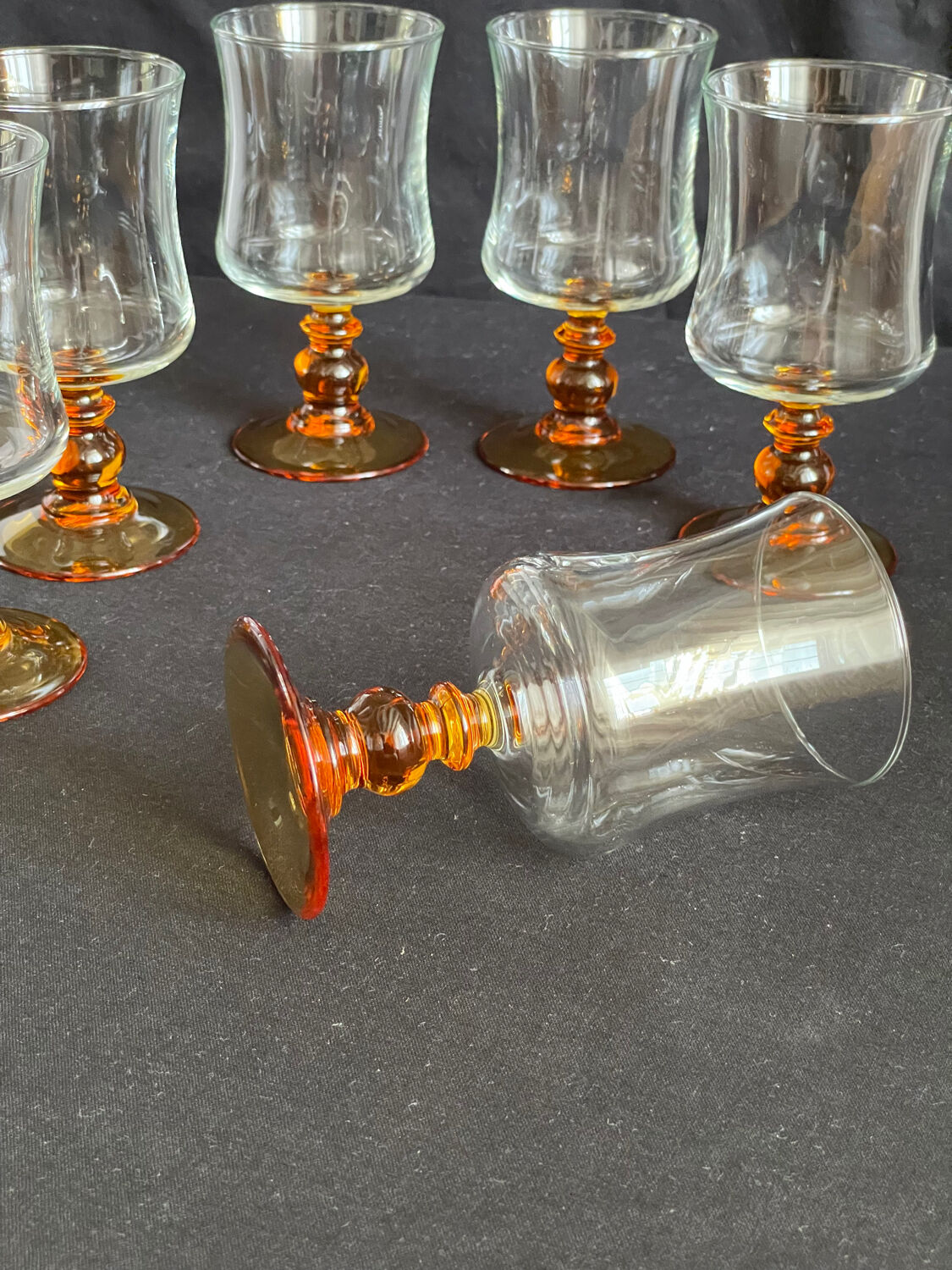 Set of 6 vintage Luminarc wine glasses