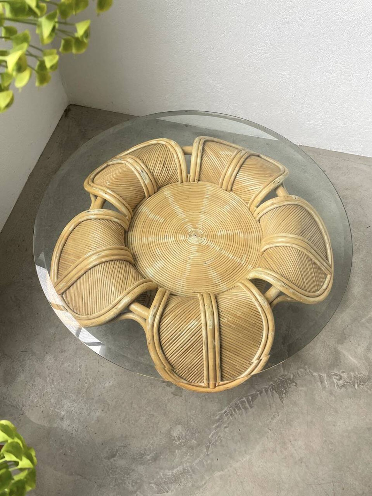 Vivai del sud “flower” rattan coffee table