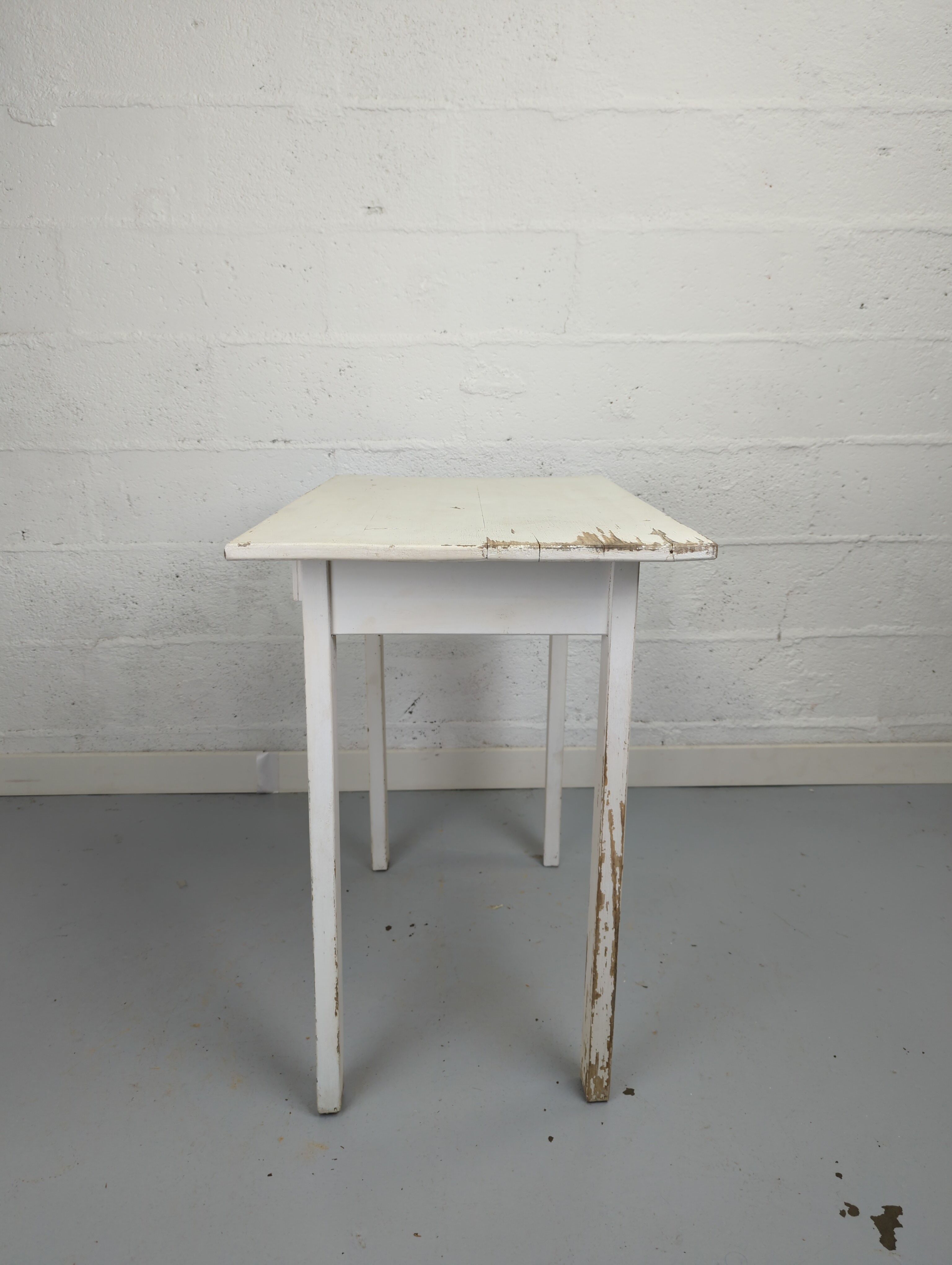 White old farmhouse table