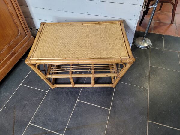 Table basse en rotin vintage
