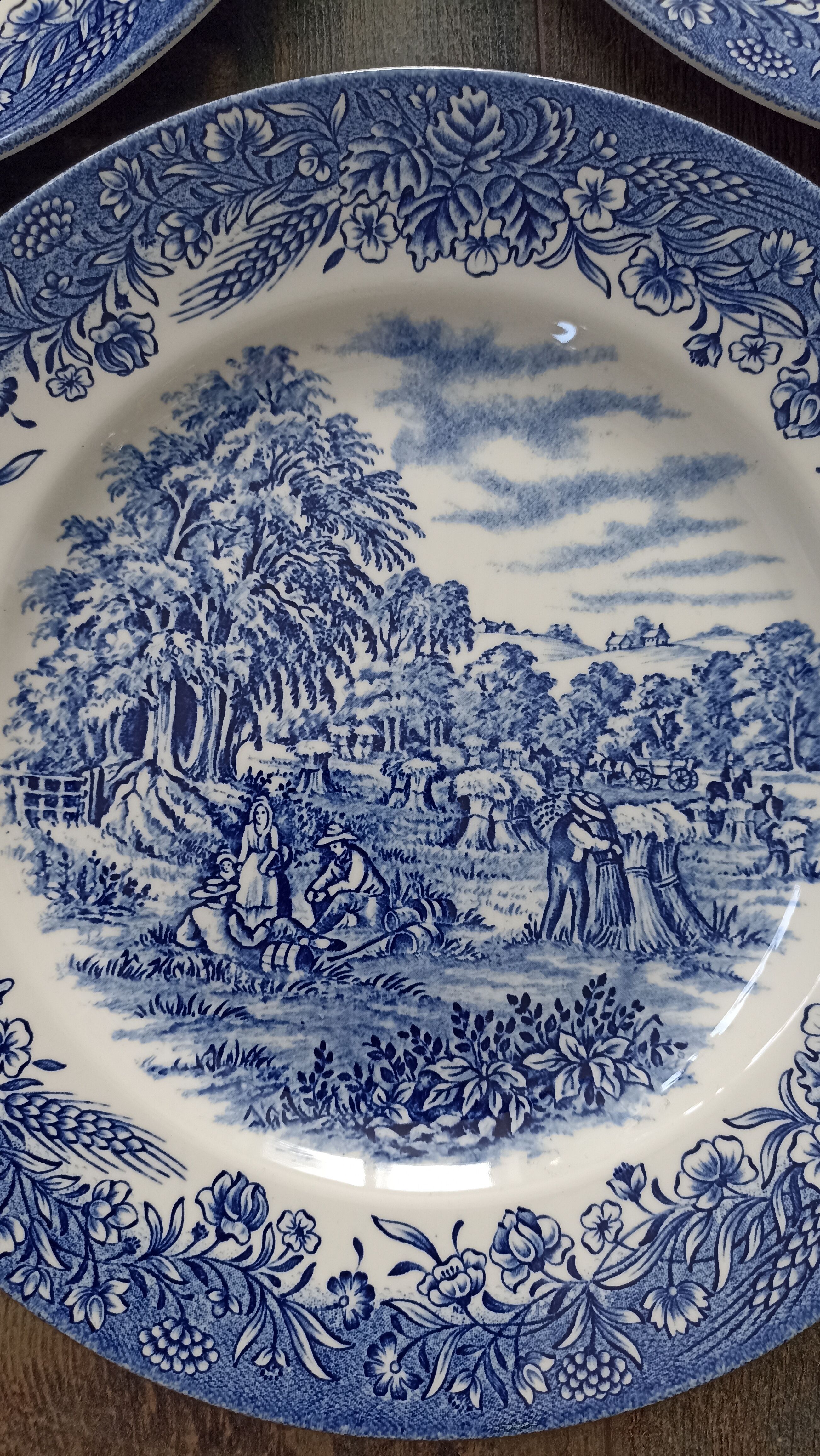 Churchill England flat plates