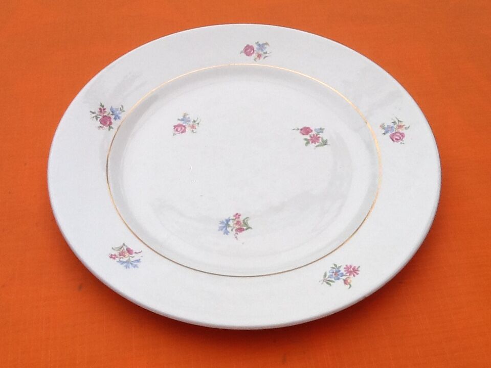 1930s Suite of 6 earthenware plates Floral decoration