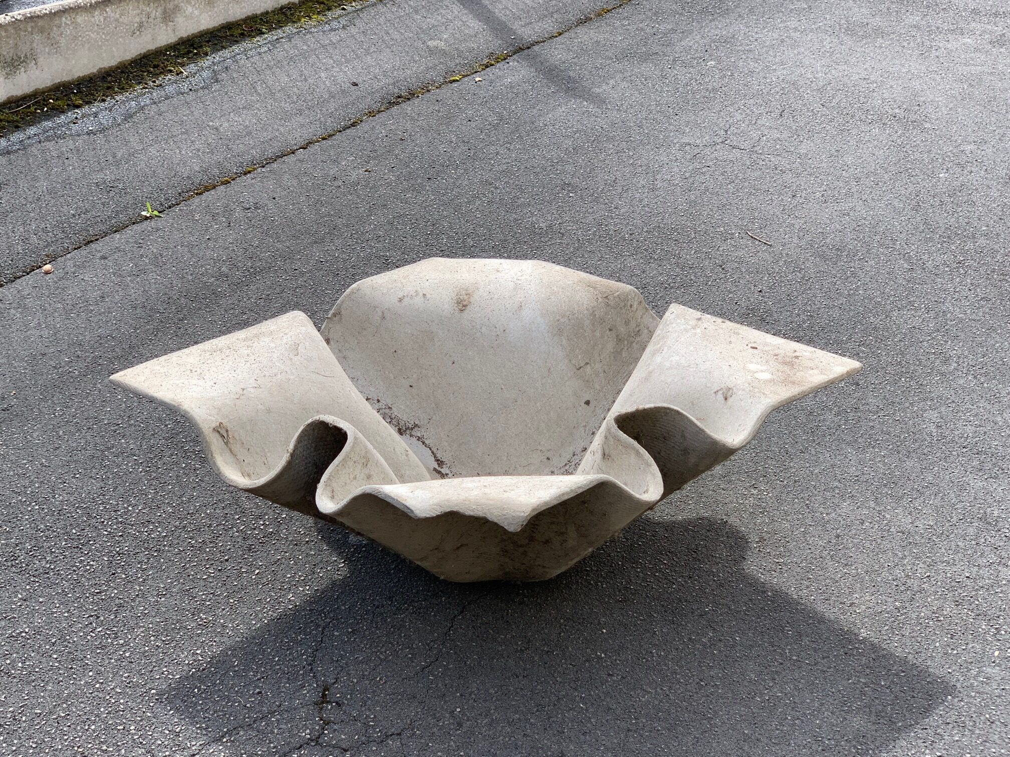 Jardinière Willy Guhl édition Eternit
