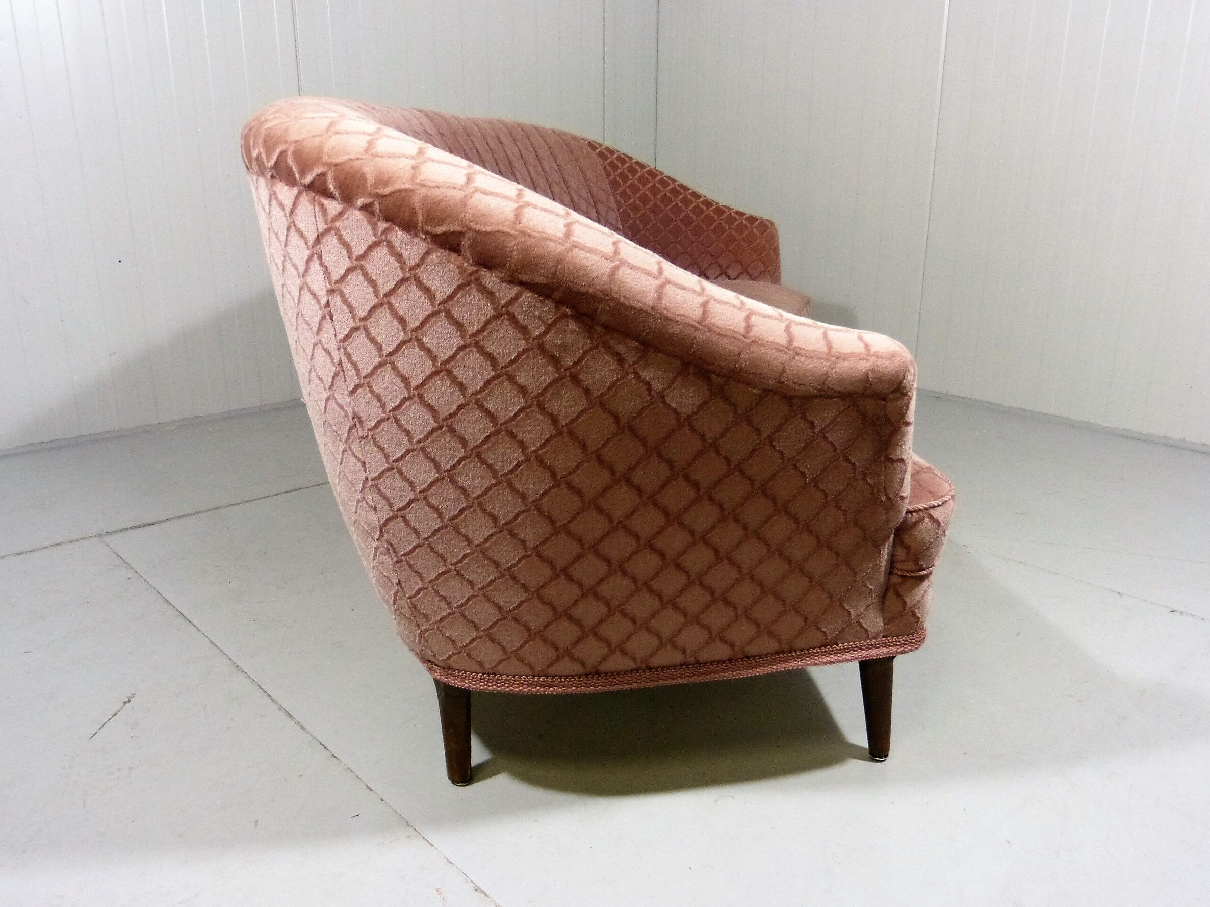 Pink velour rounded sofa 1950’s