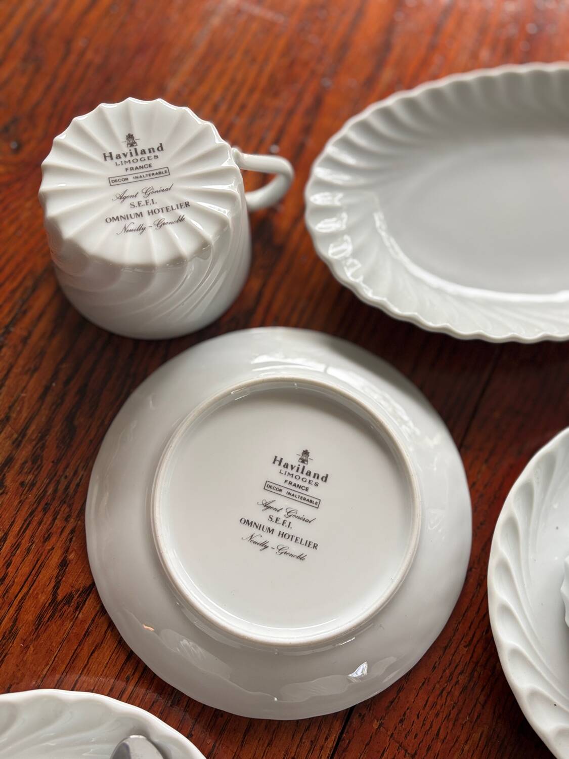 16-piece coffee service Haviland Limoges, excellent condition.