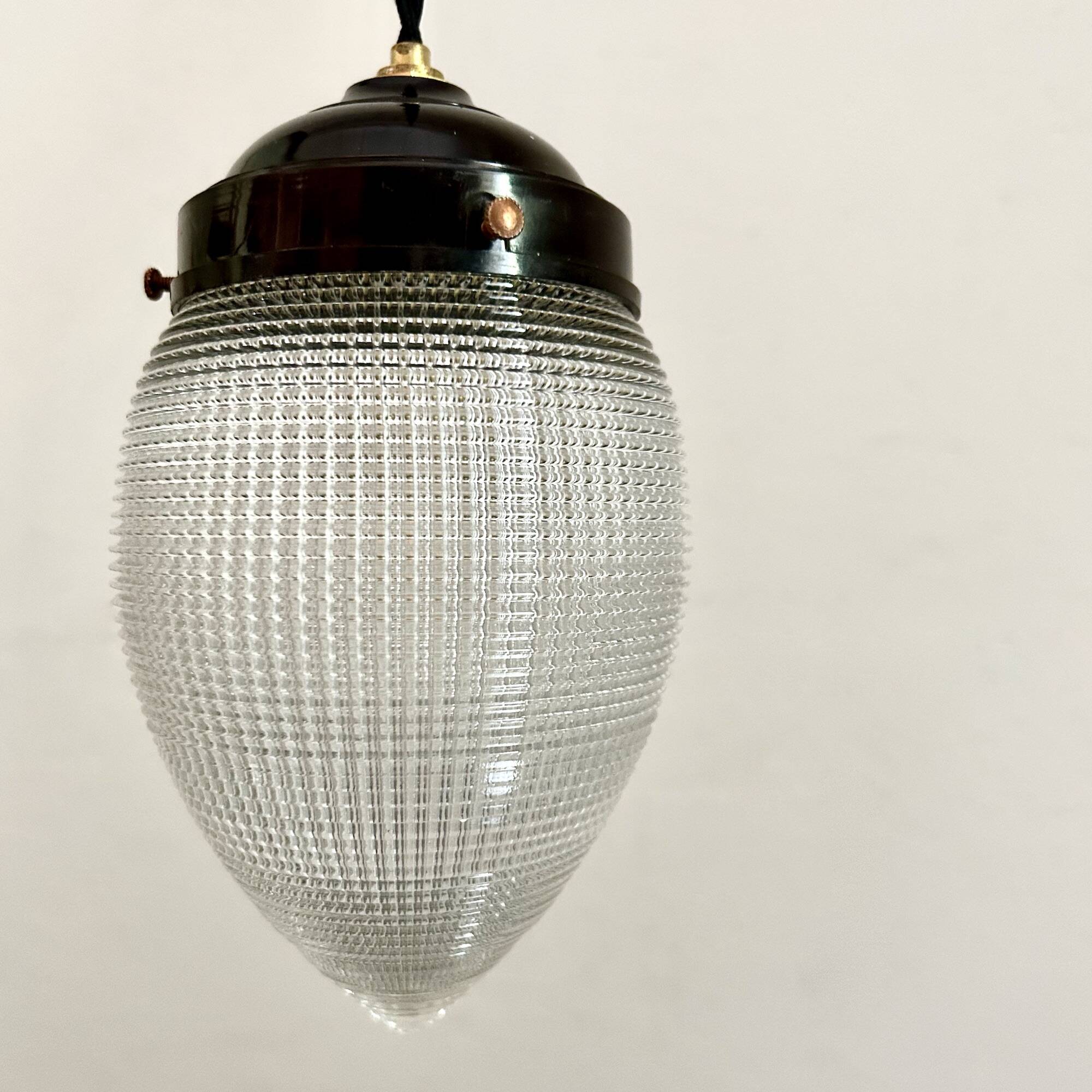 Holophane Pointe suspension