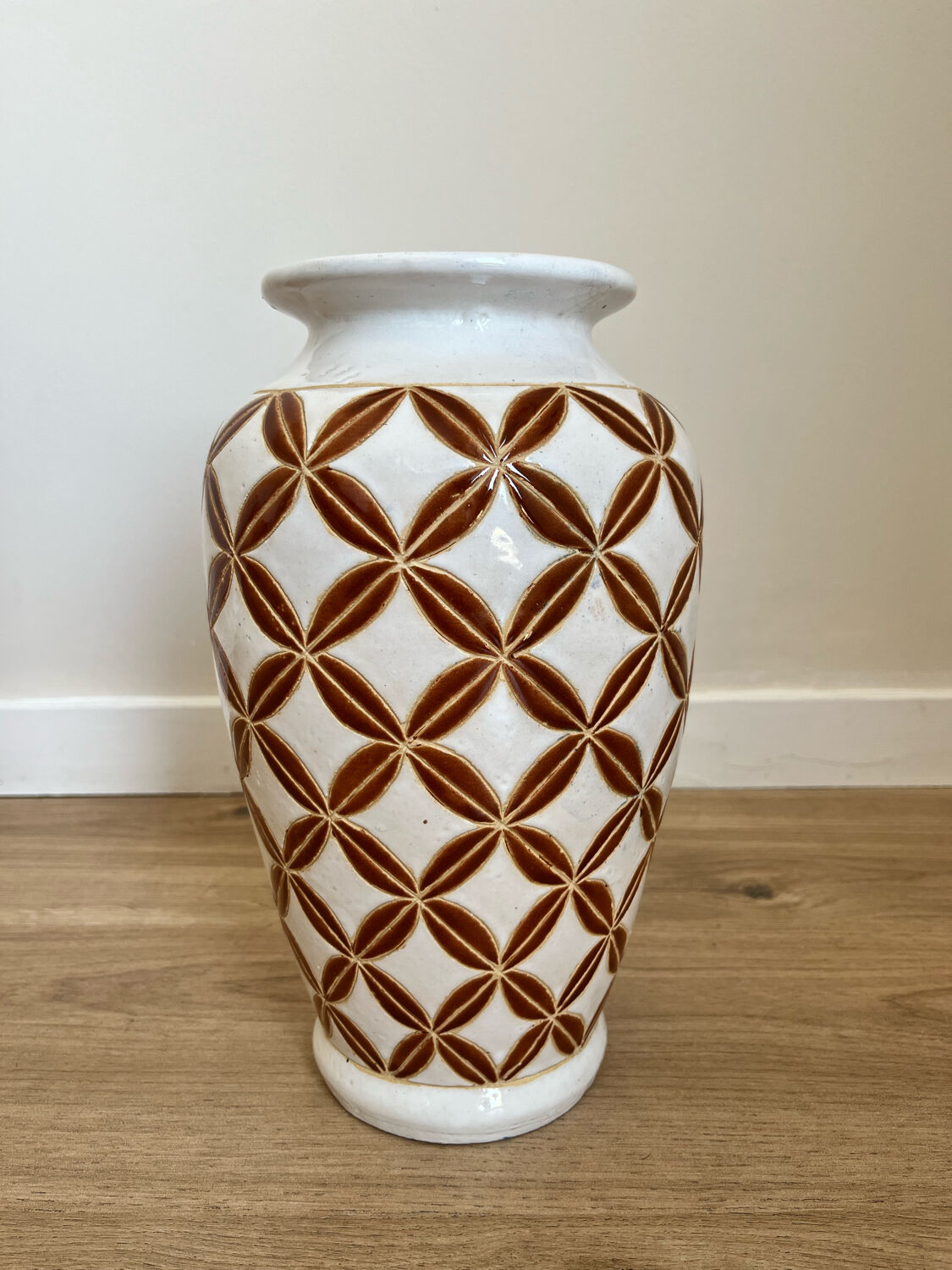 Patterned vase