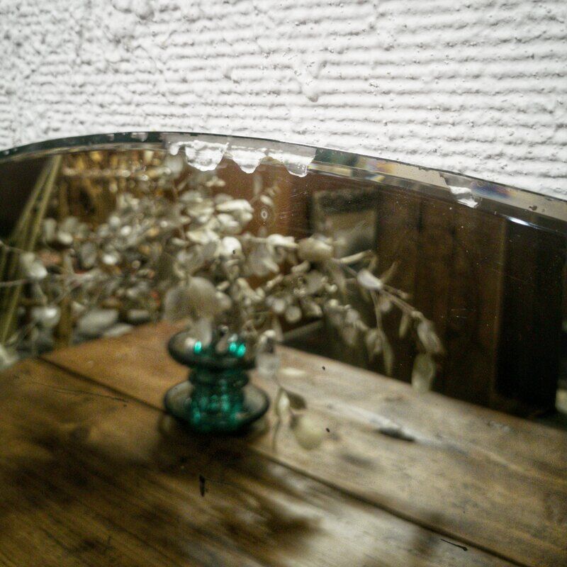 Beveled mirror 61x36cm