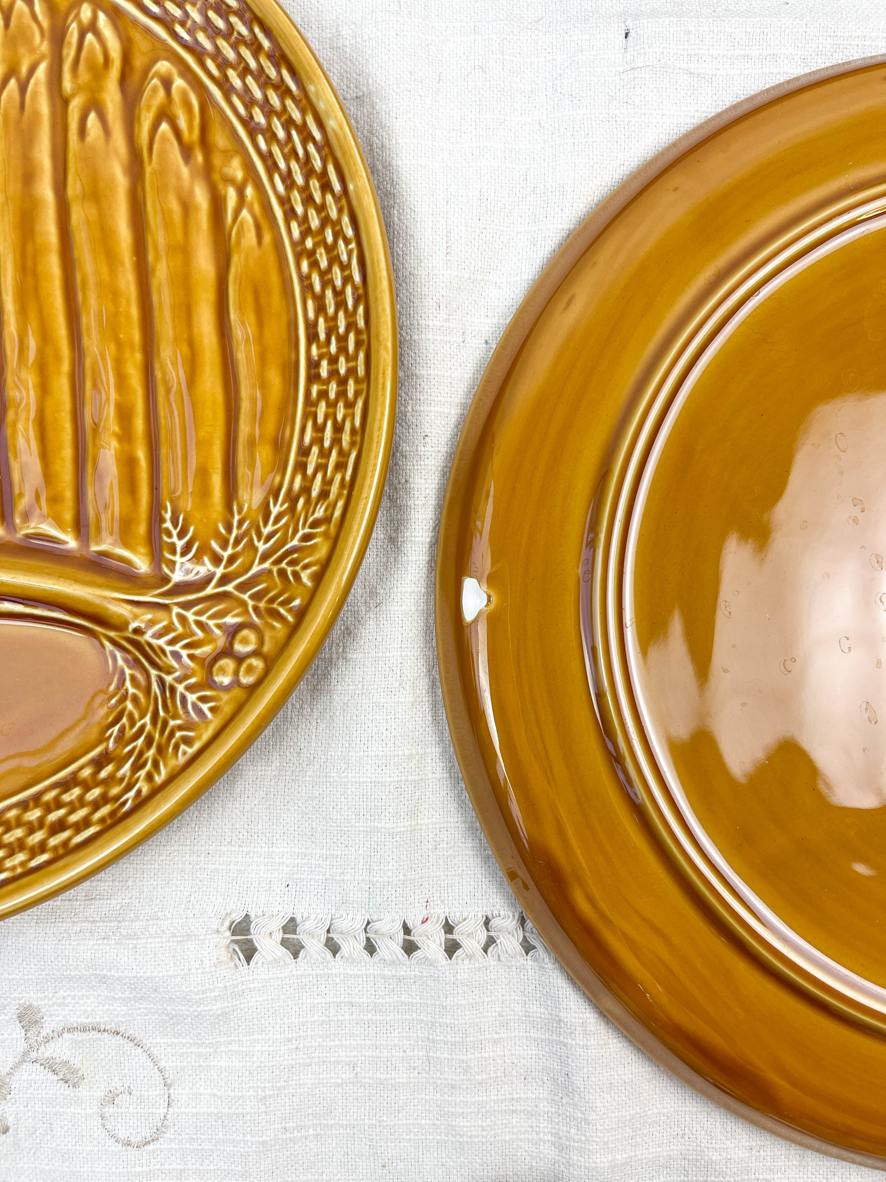 6 asparagus plates in slurry earthenware made in france 1970