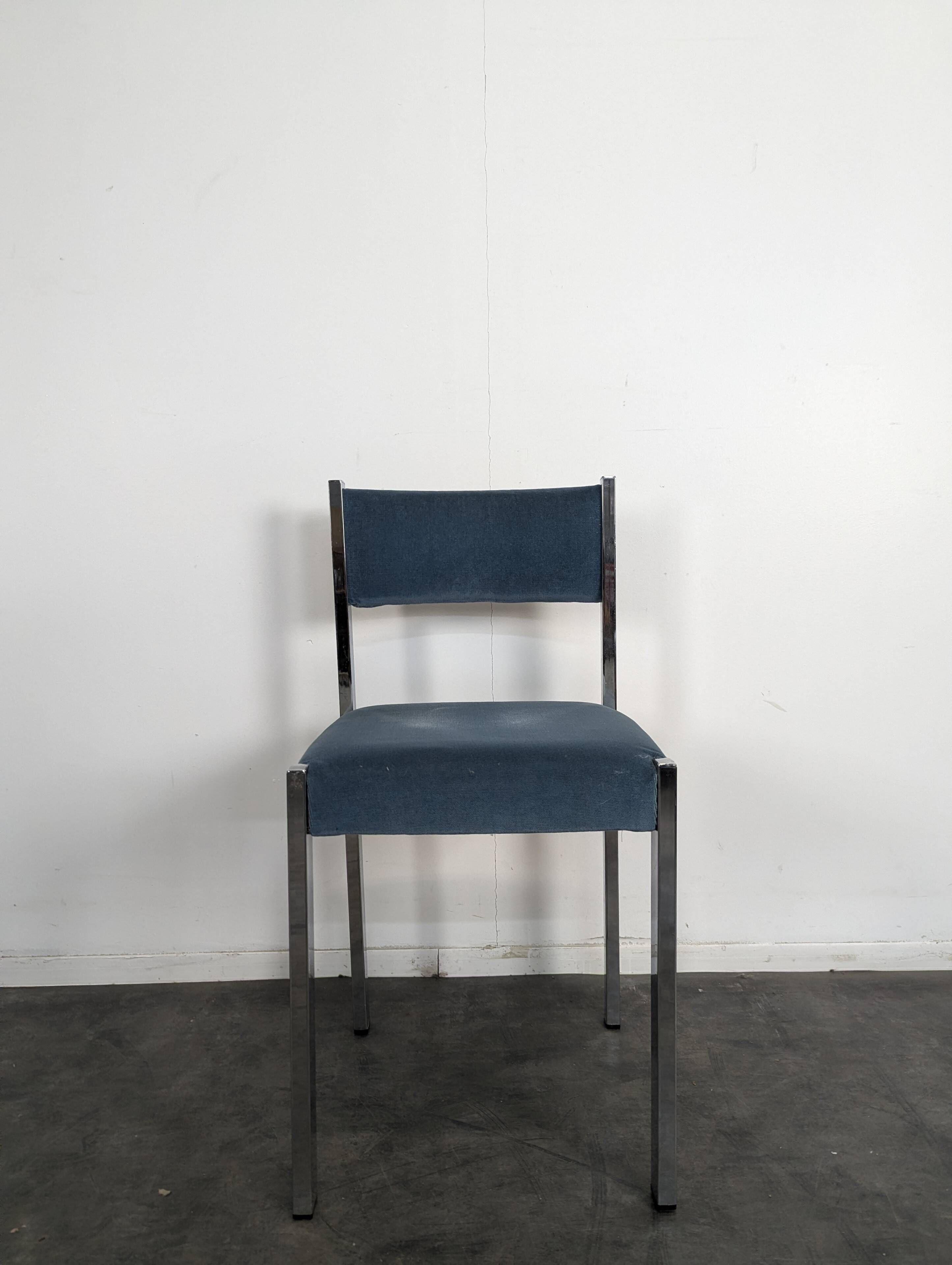 Set of 6 chairs from the 1970s by Roche Bobois.