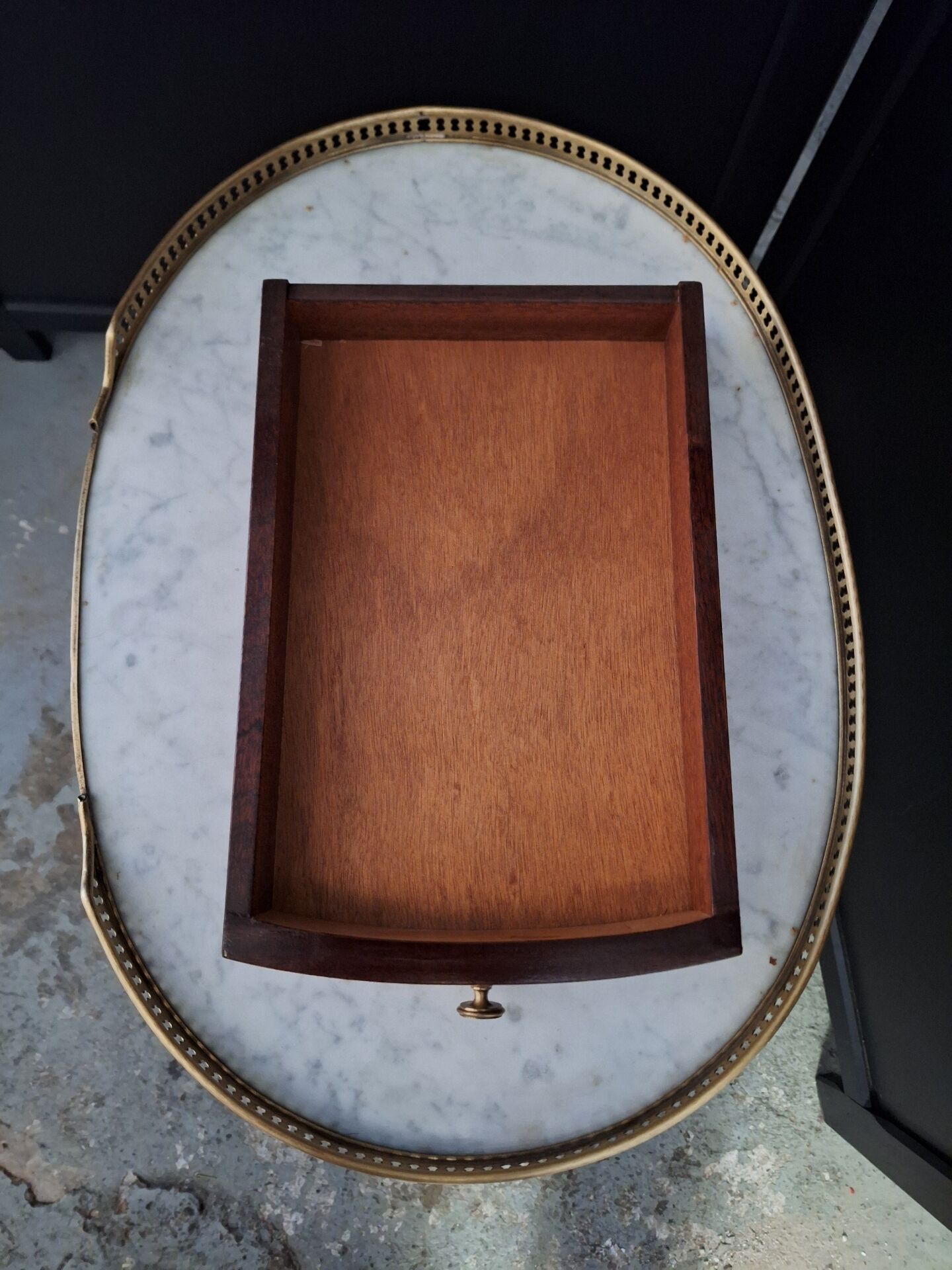 Bedside table