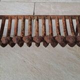 Cast iron log holder