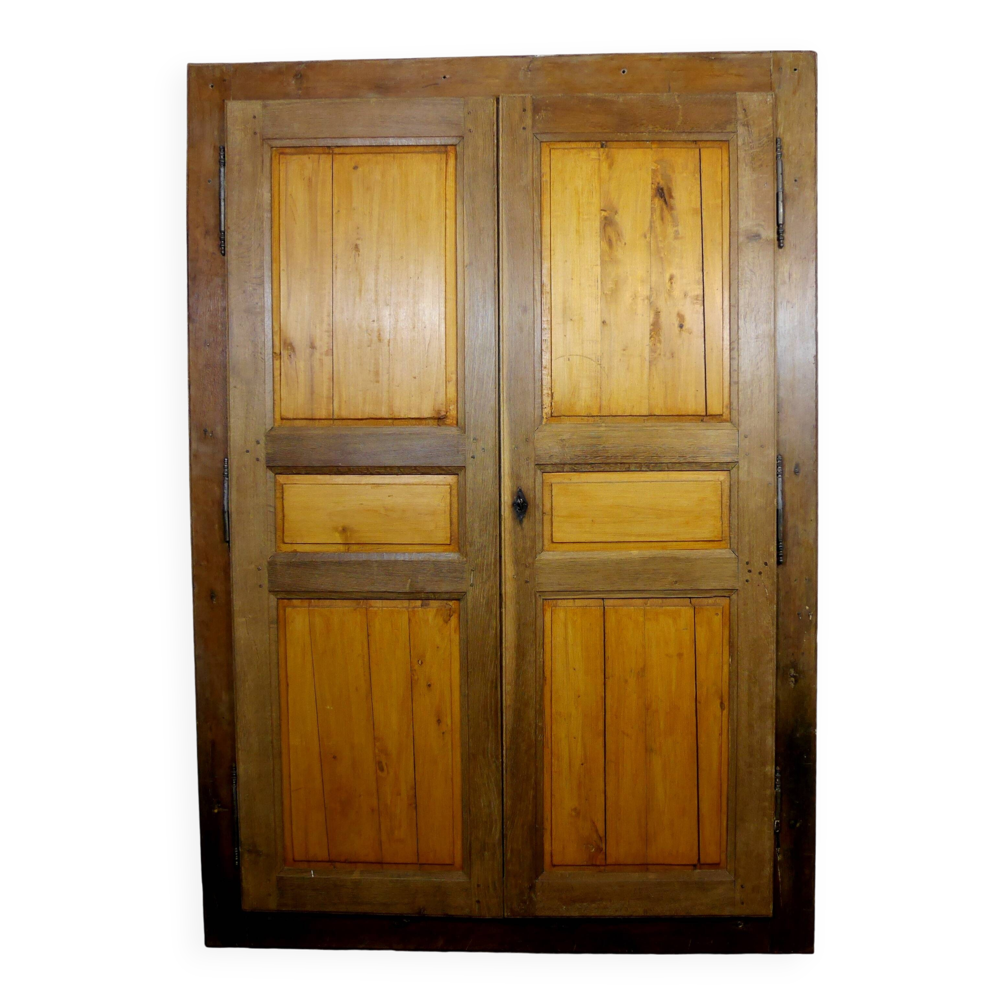 Pair of 18th-century wooden doors