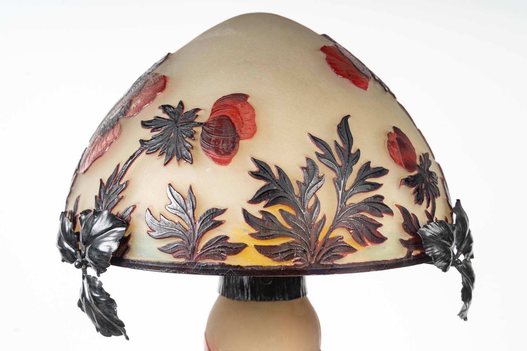 Muller Frères, Lunéville, Lampe « Anémones »  en verre., circa 1920