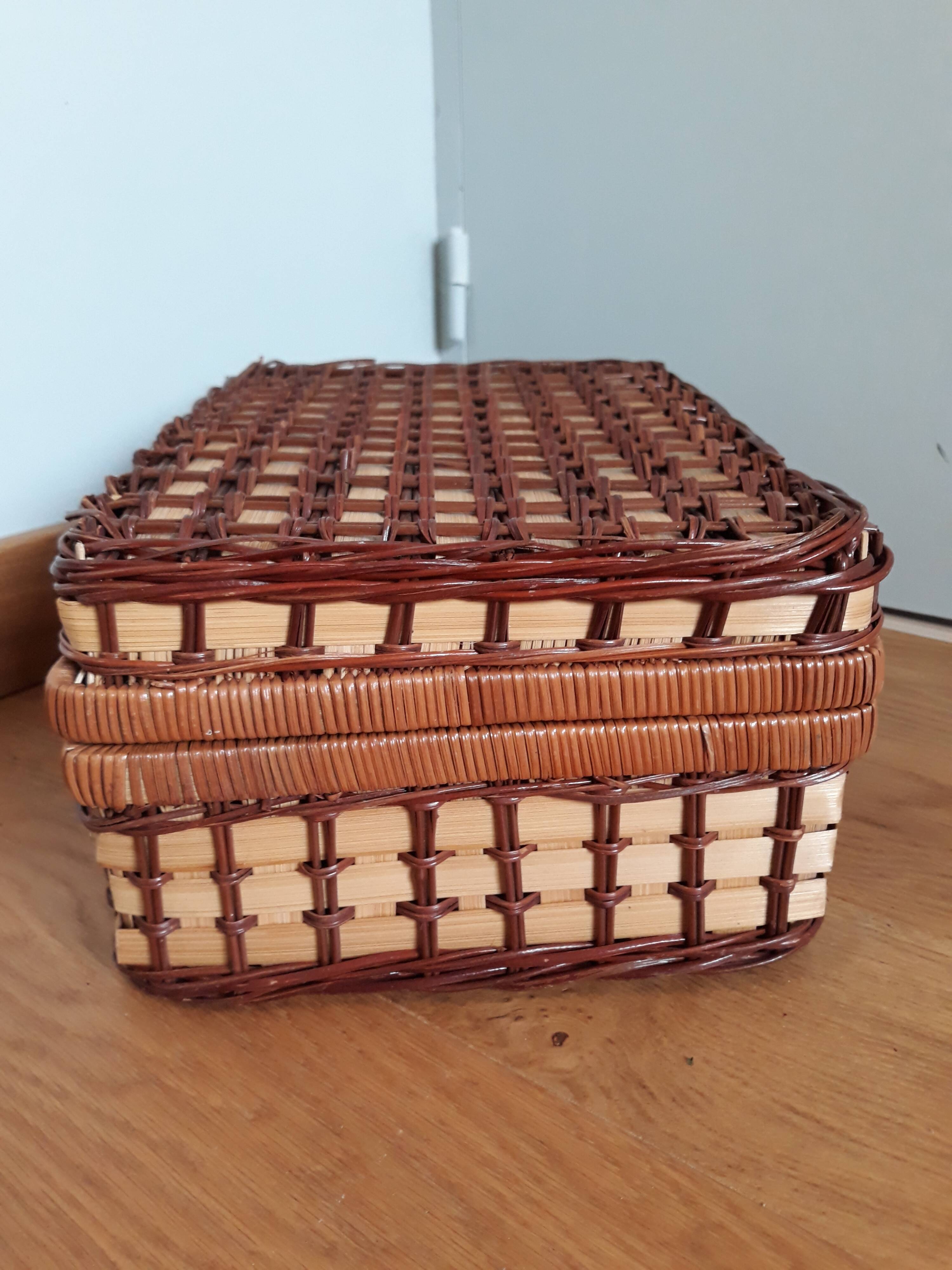 Wicker rattan suitcase