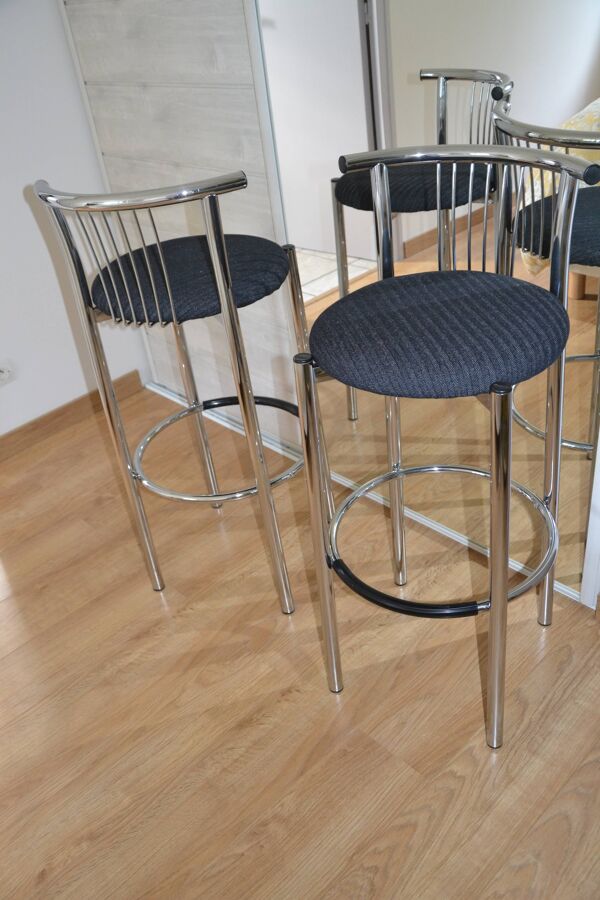 2 chaises de bar ''Calligaris'' métal chromé assise refaite