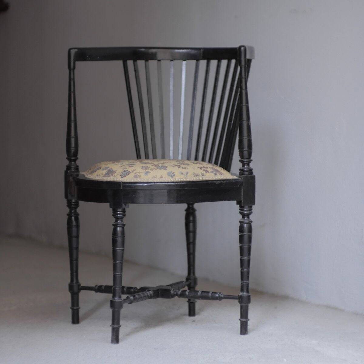 Armchair with armrests attributed to Adolf Loos, 1940s.