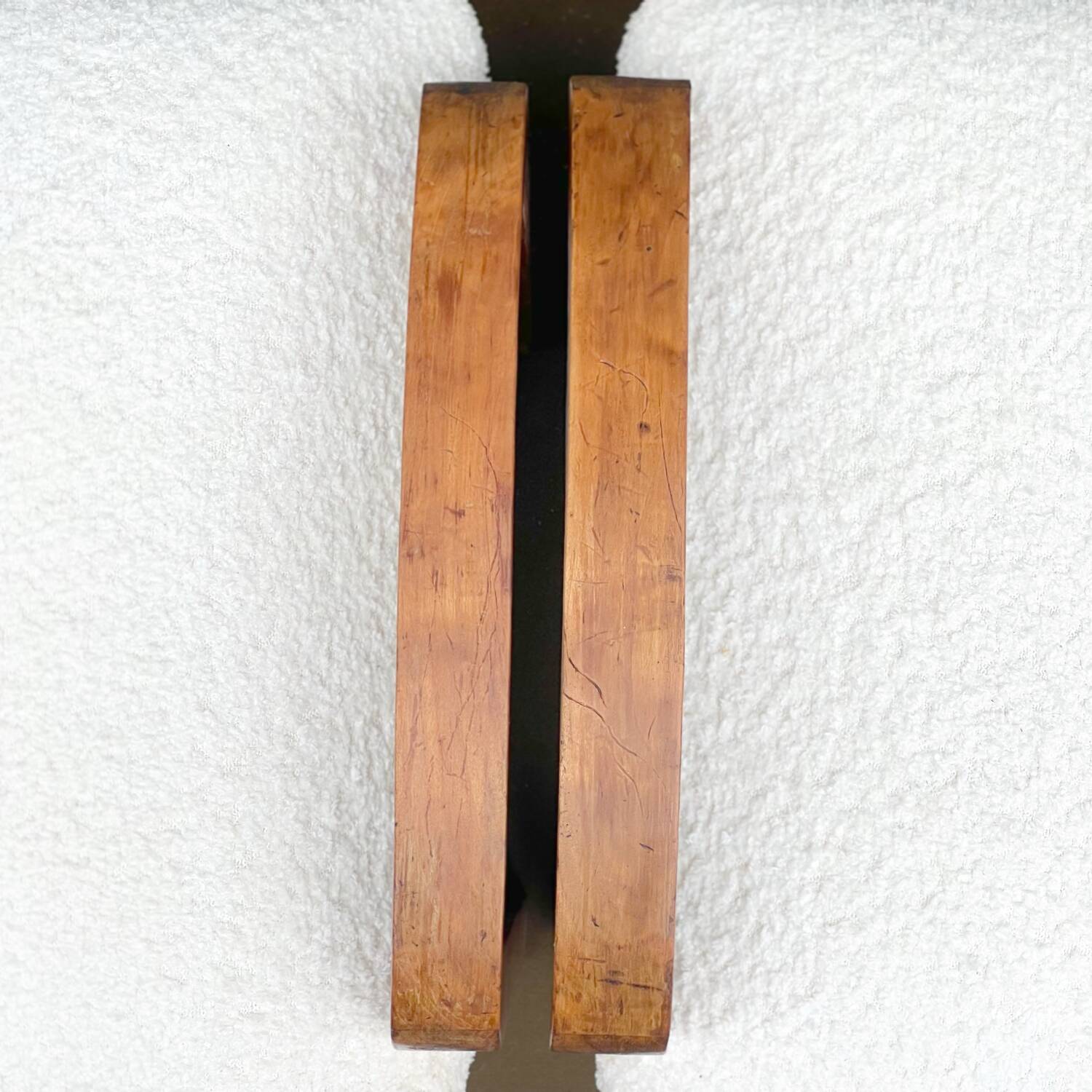 Deux tabourets mouton Decò