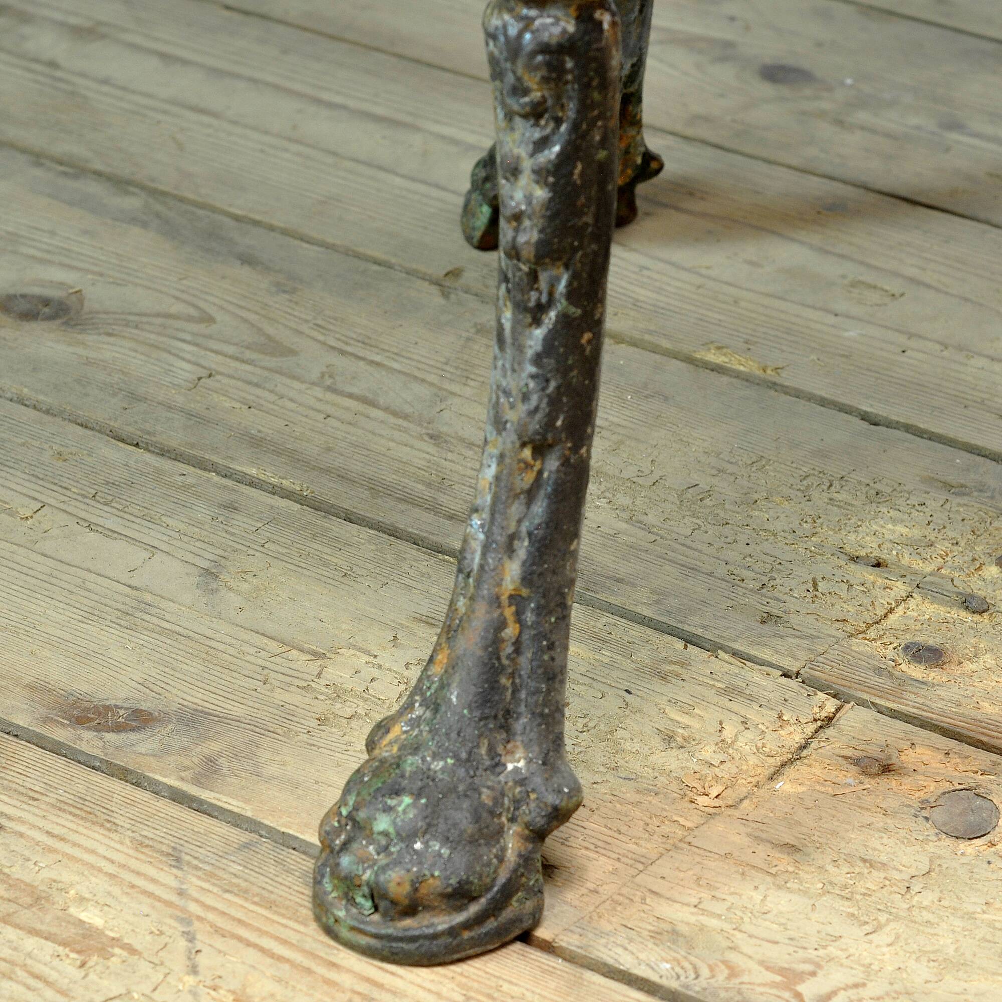 Cast iron garden table with pine top