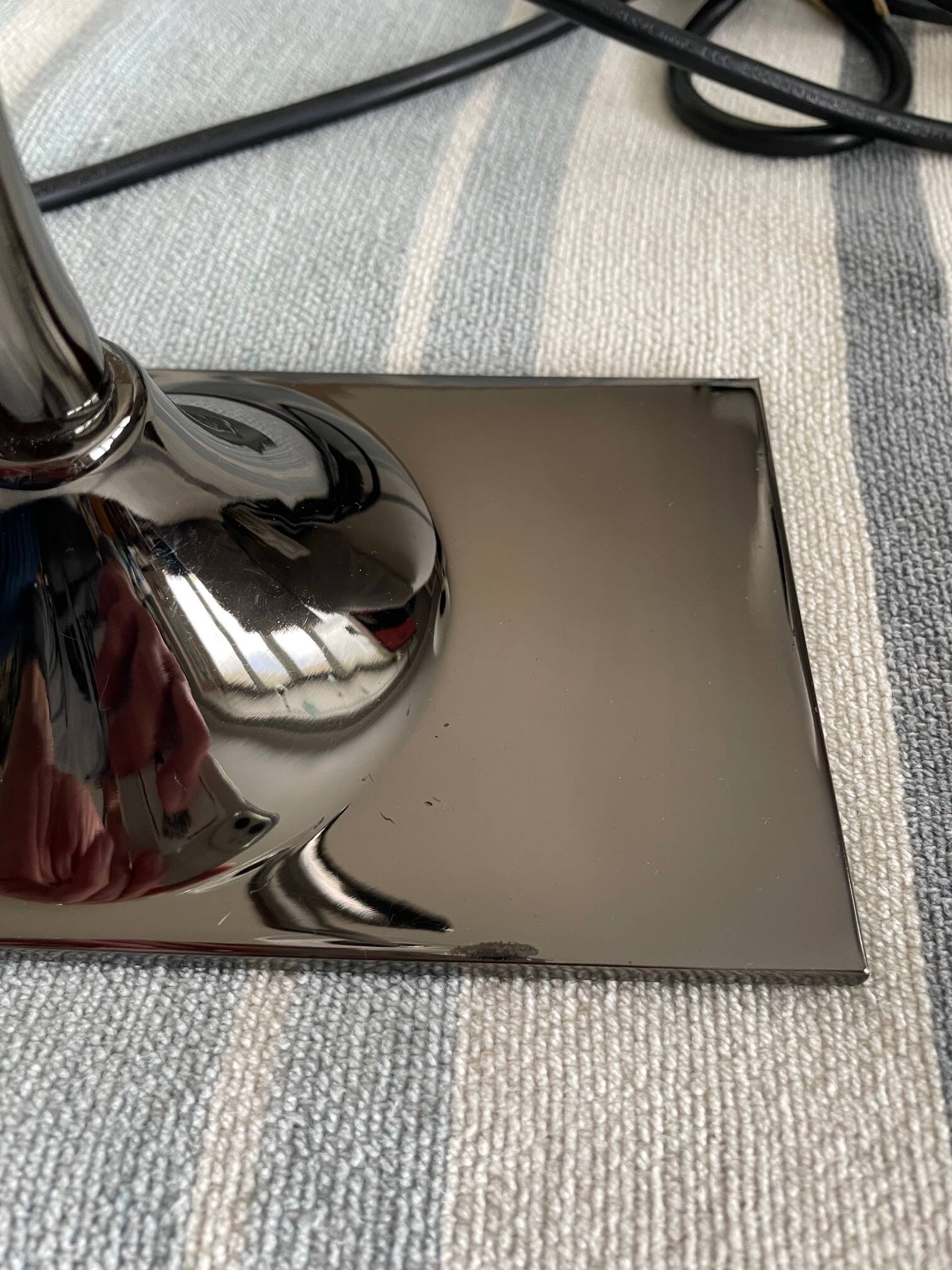 Spanish floral glass lamp published by Mantra