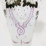 Paire de vases en opaline Napoléon III