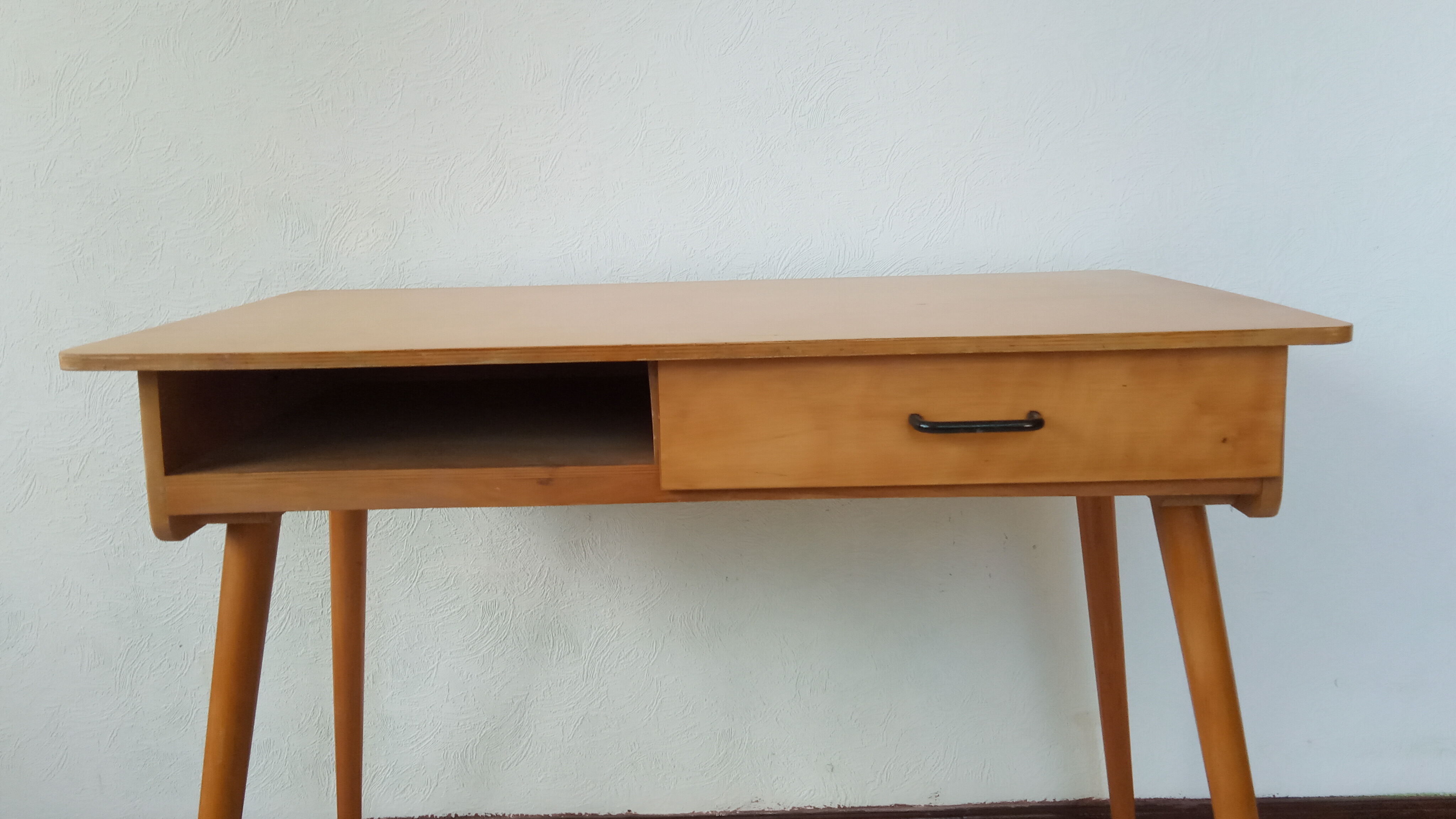 Bureau vintage pieds compas