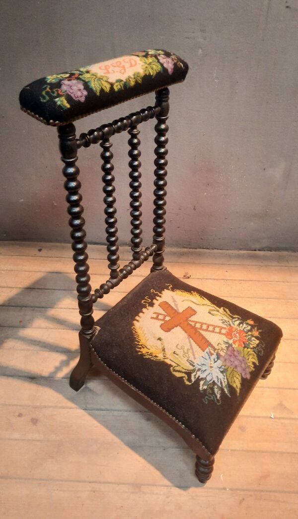 Prie dieu Napoléon III en bois noirci