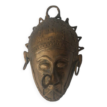 Masque en laiton patiné sculpture murale objet de décoration tribal ethnique art africain fait main