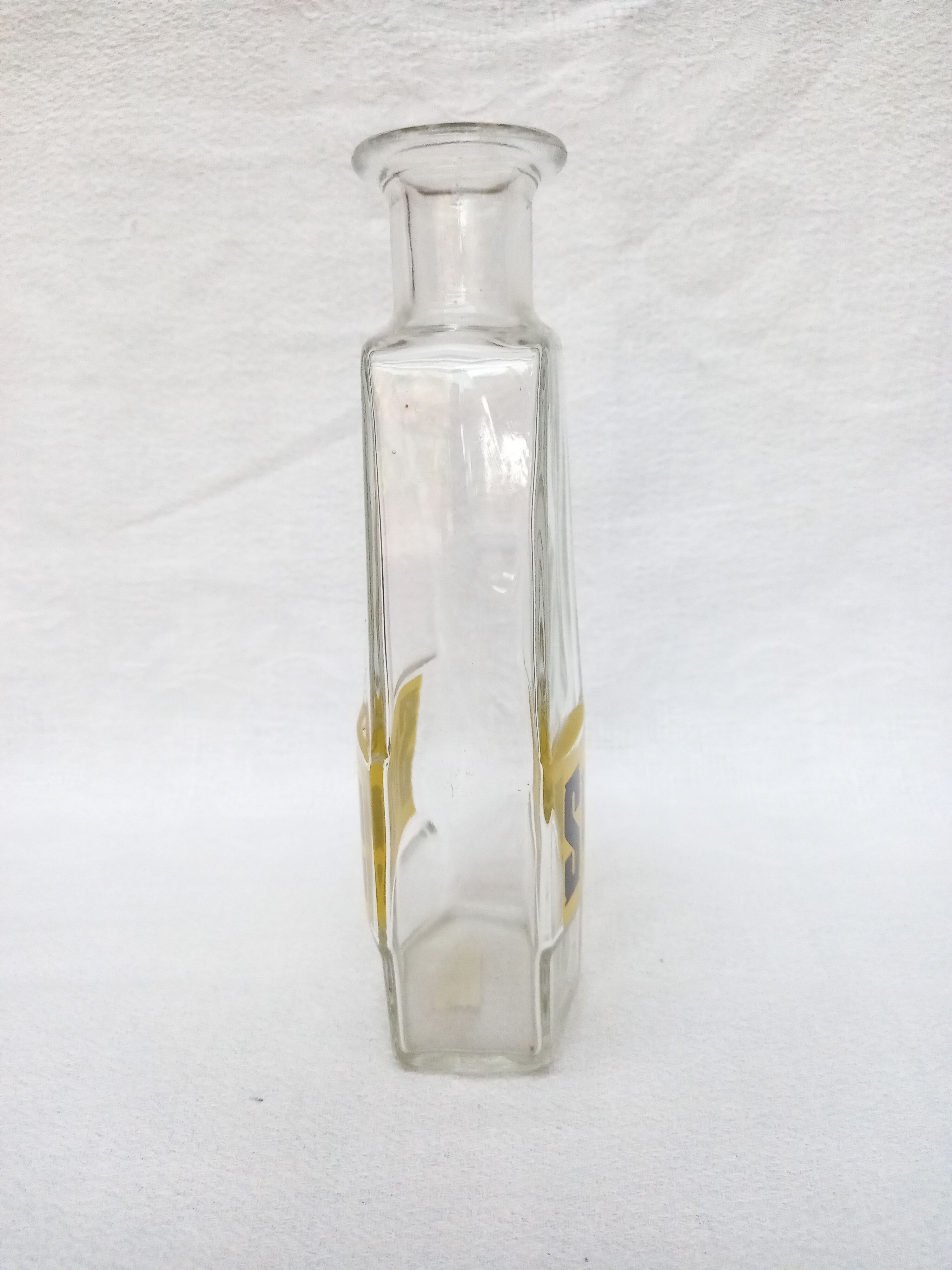 Vintage advertising decanter Suze