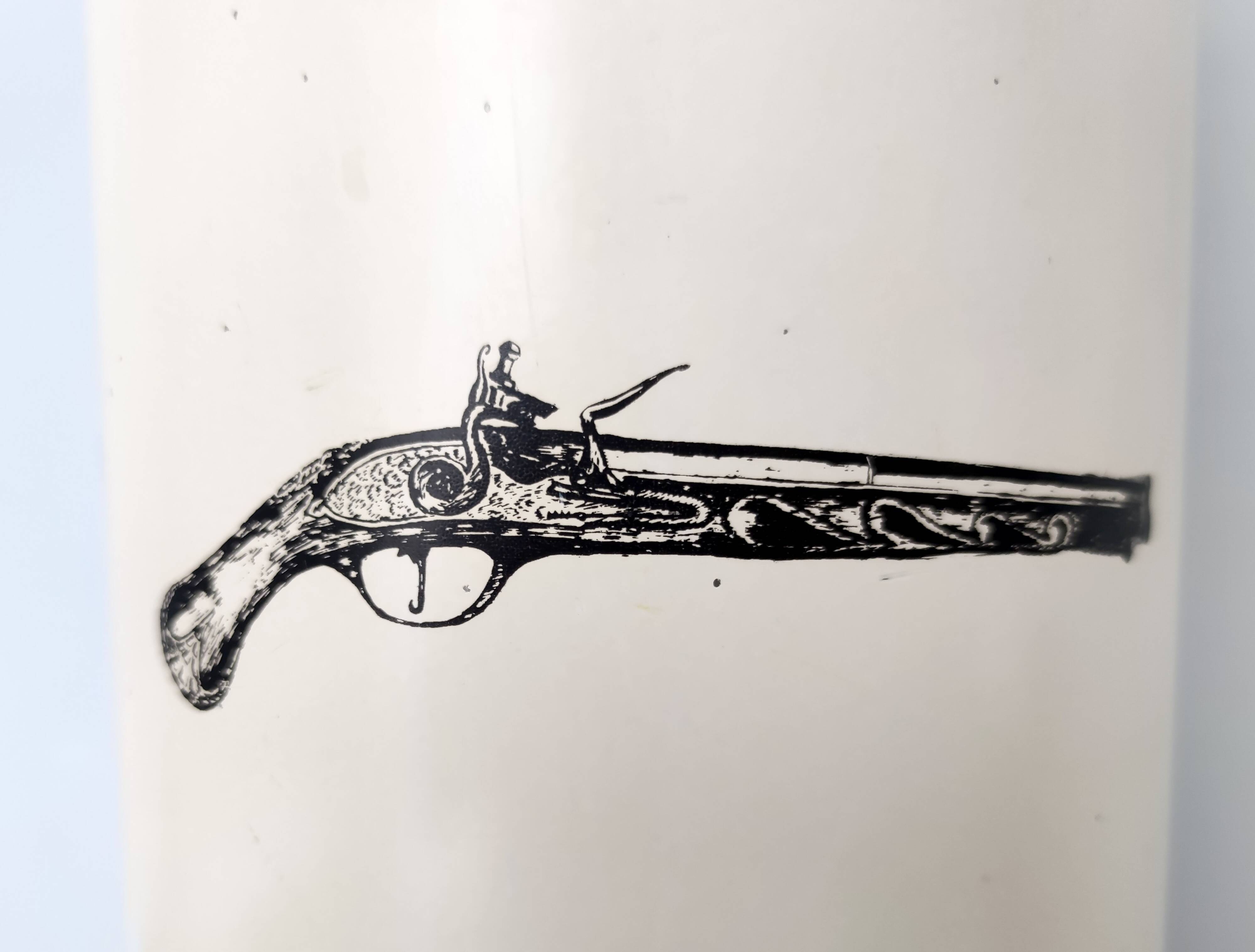 Porte-parapluie en métal verni beige et laiton Attr. à Fornasetti