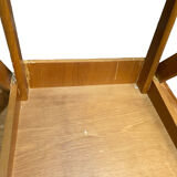 Scandinavian desk school desk