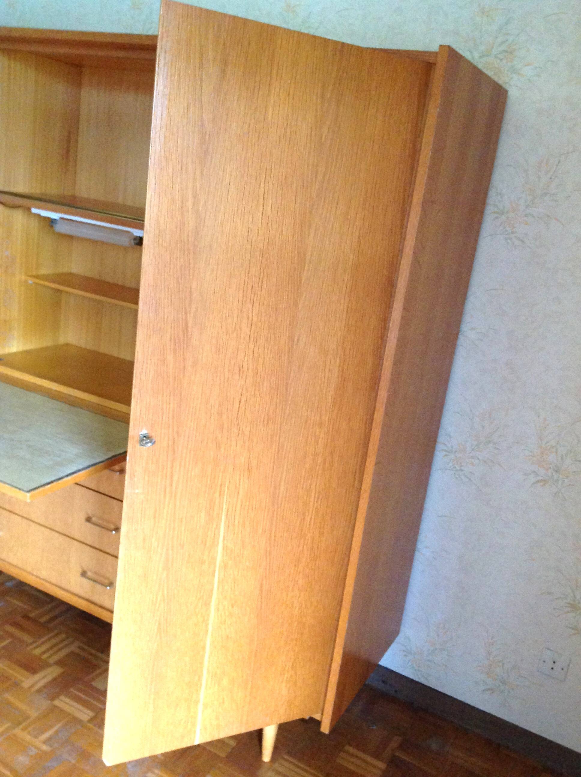 Armoire secrétaire en plaqué chene style scandinave / vintage