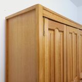 Armoire dressing vintage Guillerme et Chambron en chêne massif années 60