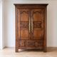 Armoire normande ancienne en bois sculpté 1886