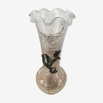 Vase en verre effet brisé motif chardon en étain