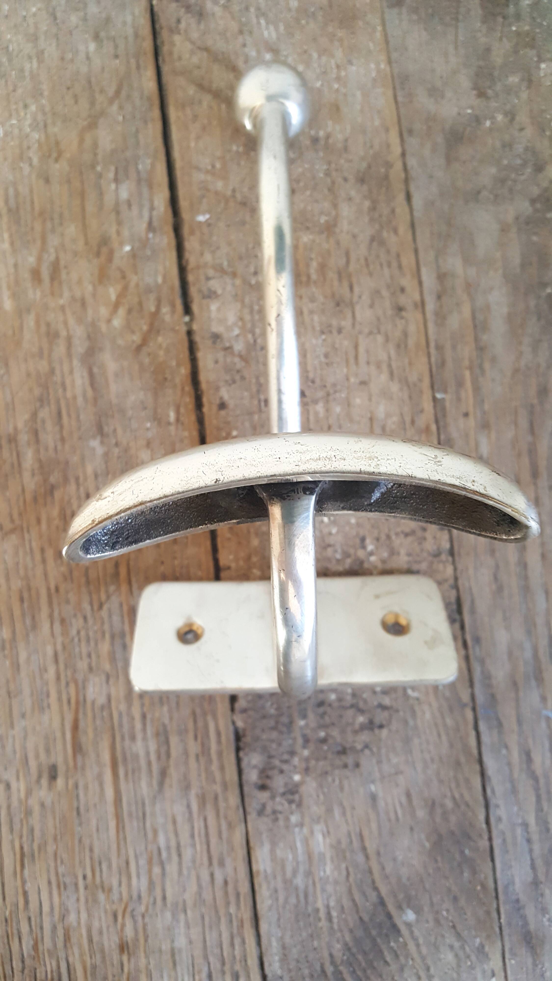 Old chrome metal school patère